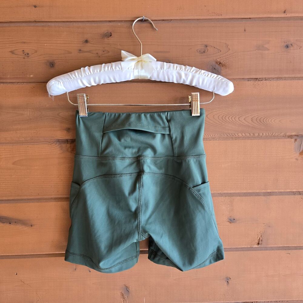Loop Running Supply Company Icon Half Tight Shorts Greenbelt Green ATX XS Gym - Picture 4 of 4